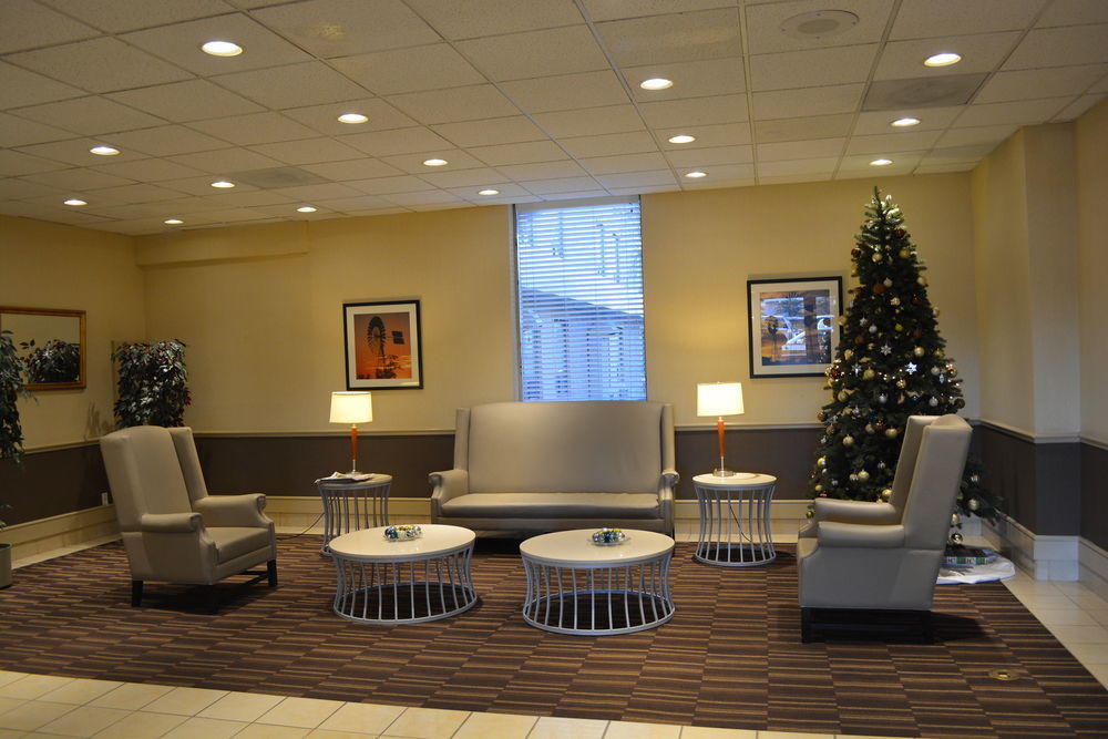 Emerald Hotel & Suites Calgary Airport Exterior foto